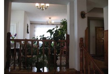 Ucrania Privát Jaremče, Exterior